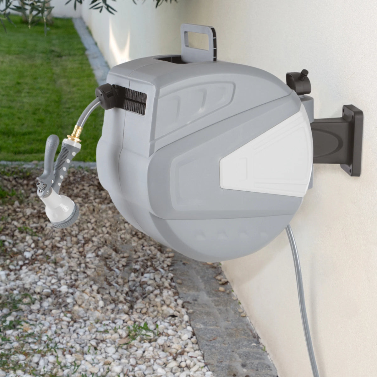 Pure Garden 100 FT Retractable Hose with Wall Reel and 9 Nozzle Patterns