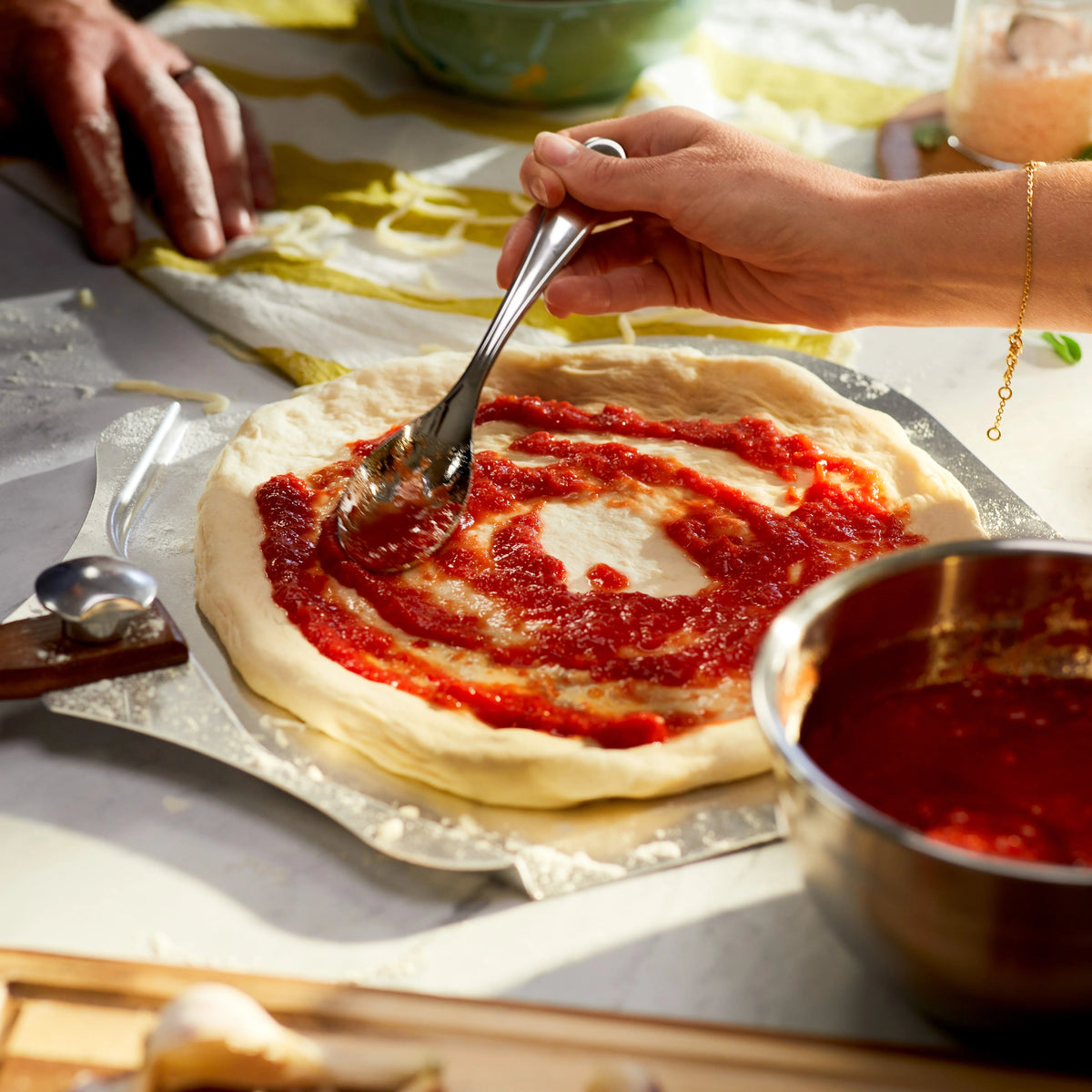Cuisinart 12 Electric Indoor Pizza Oven with Accessories
