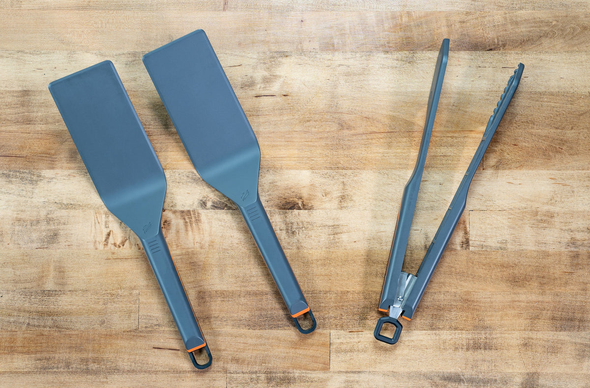 Blackstone E-Series 3 Piece Tongs and Spatulas Griddle Tool Kit