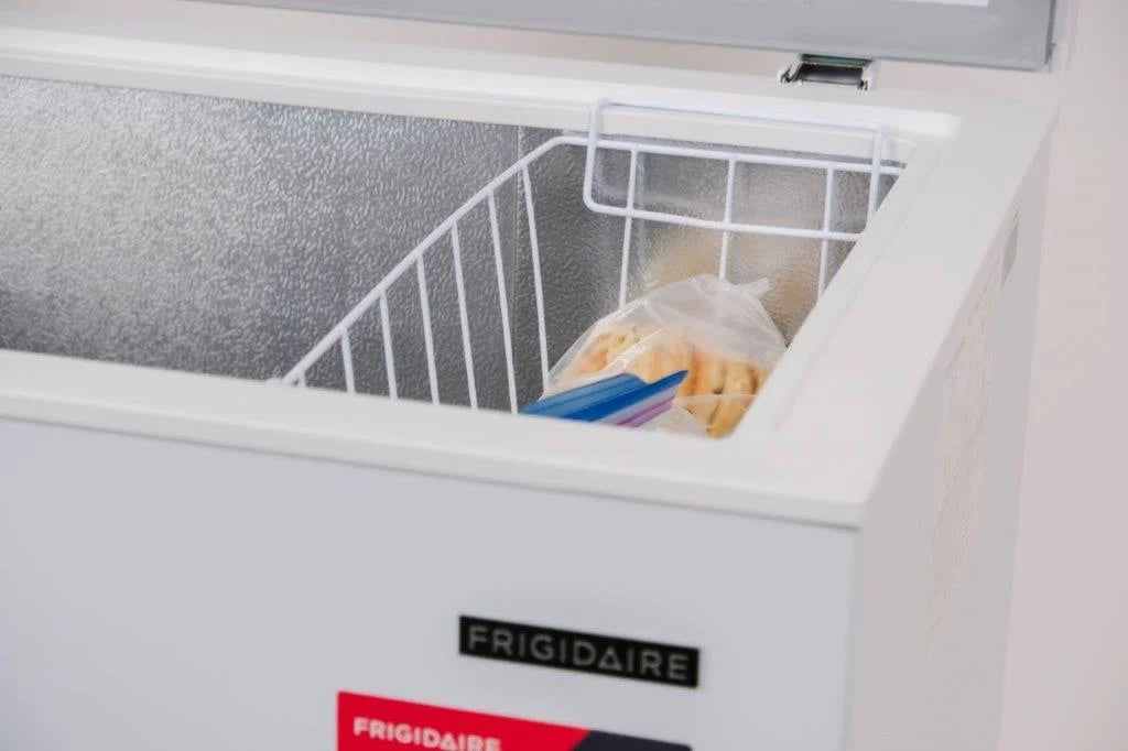 Frigidaire 7.0 Cu. ft. Chest Freezer, EFRF7003, White