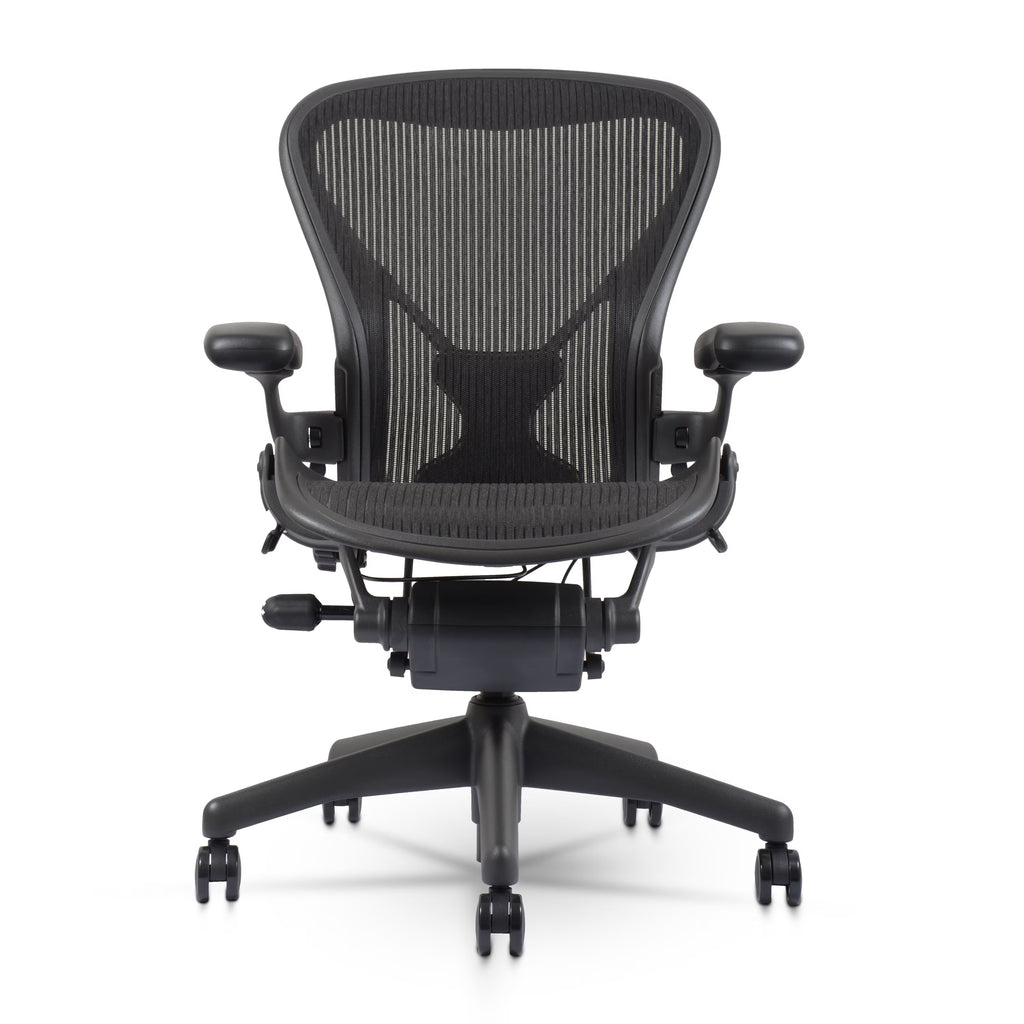 Herman Miller Aeron Chair Size B (𝙍𝙚𝙛𝙪𝙧𝙗𝙞𝙨𝙝𝙚𝙙) Fully Loaded PostureFit Clip‑Latch Adjustable Arms and 12‑Year Warranty along with 3 Yr Mechanical Warranty