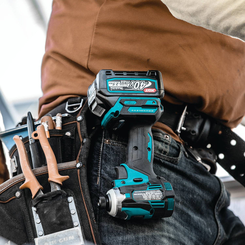 Makita 40V Brushless Power Tool Sett 2.5Ah, 2 Pack