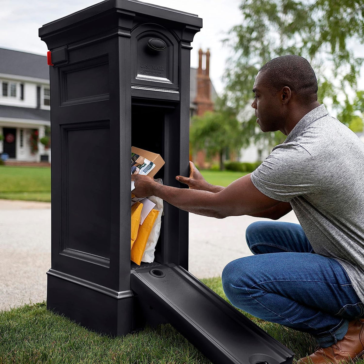 Step2 Atherton Reserve Black Mailbox with Package Storage