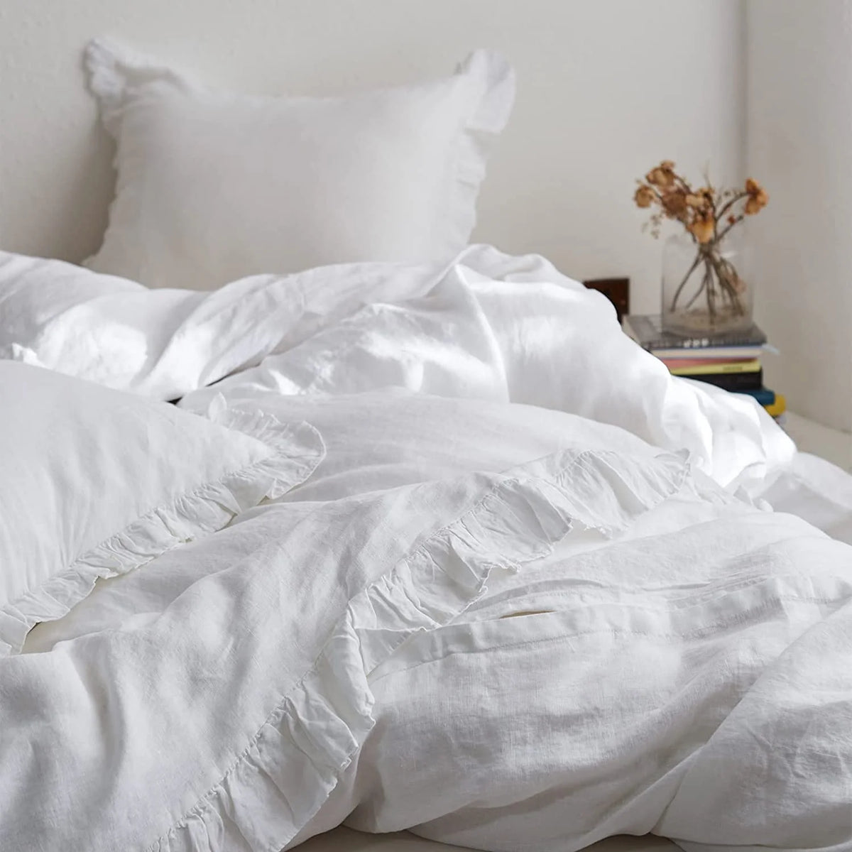 Simple&Opulence 100% Washed Linen Duvet Cover Set-3 Pieces Shabby Chic Premium Ruffled Bedding with 1 Comforter Cover and 2 Pillowshams France Flax High End Frill Sets Vintage Style(King, White)