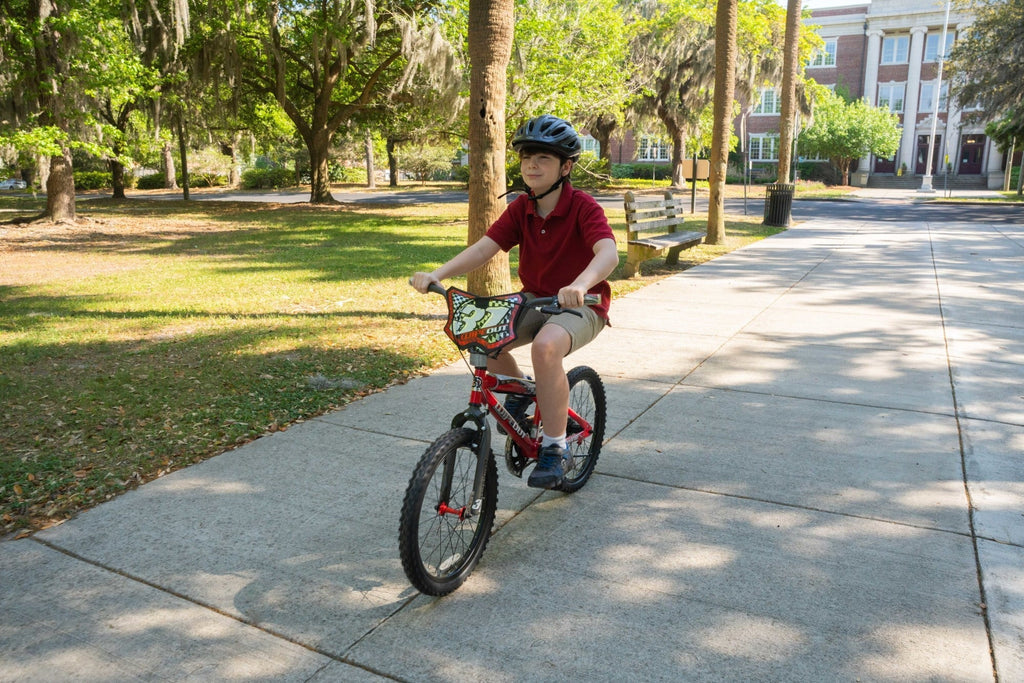 Dynacraft Wipeout 20-inch Boys Bike for Ages 6-10 Years