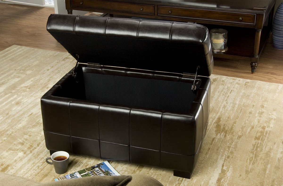SAFAVIEH Small Manhattan Rustic Tufted Storage Bench, Brown
