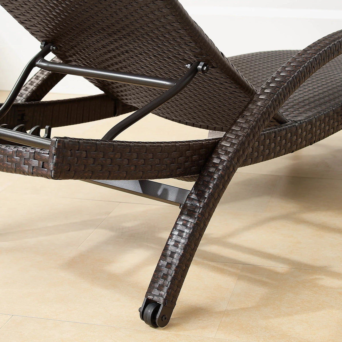 Ulax Furniture Outdoor Woven Padded 2 Pieces Aluminum Chaise Lounge Chairs  Patio Armed Lounger Adjustable Chair with Wheels and Quick Dry Foam(Dark Brown)