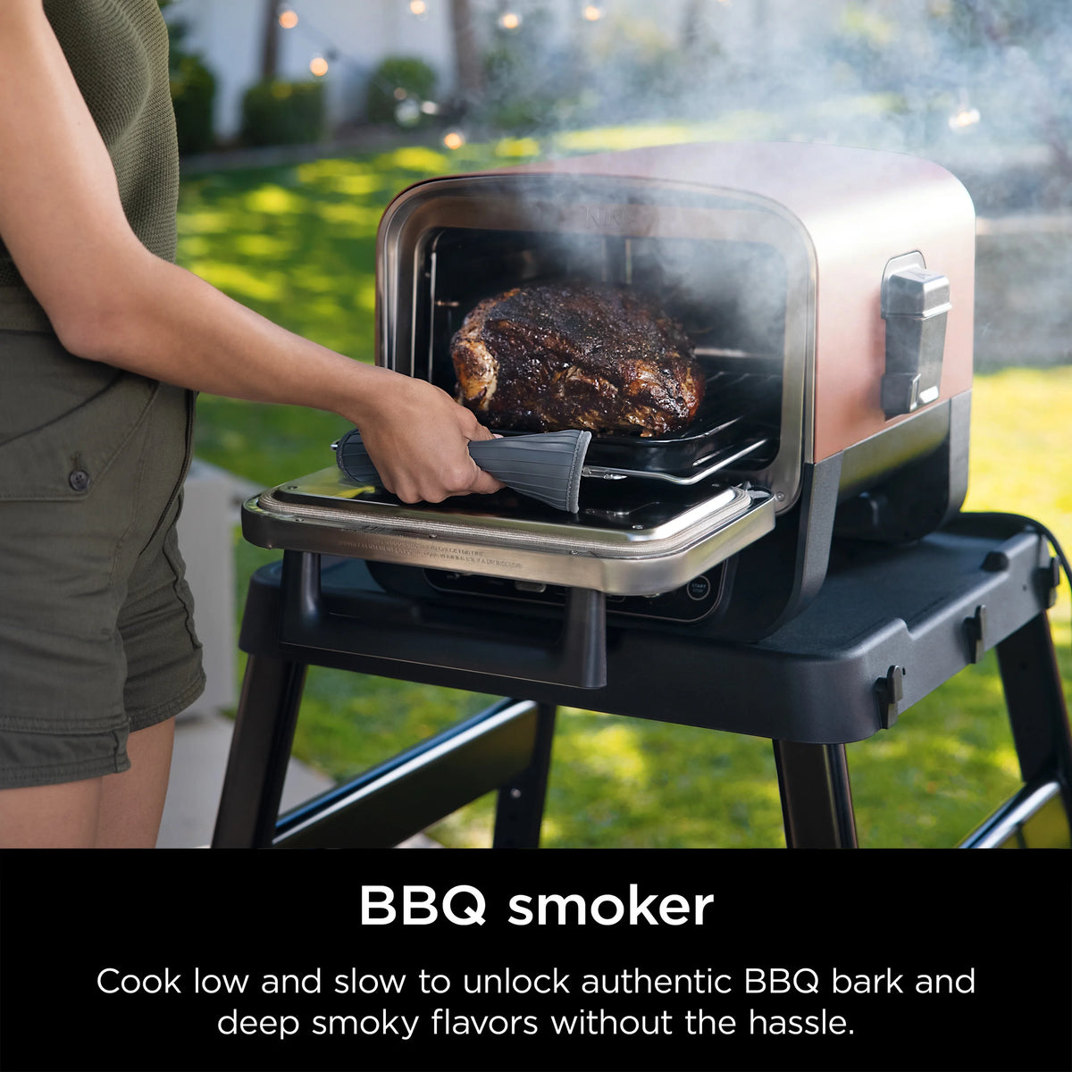 Ninja Woodfire? Pizza Oven, 5-in-1 outdoor oven, 5 Pizza Settings, Ninja Woodfire? Technology, up to 700F heat, BBQ smoker, Electric?