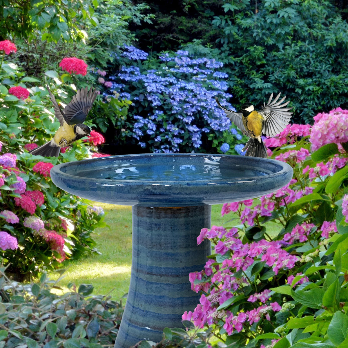 Sunnydaze Freestanding Ceramic Outdoor Bird Bath, Glazed, UV-Resistant Galaxy Blue Finish