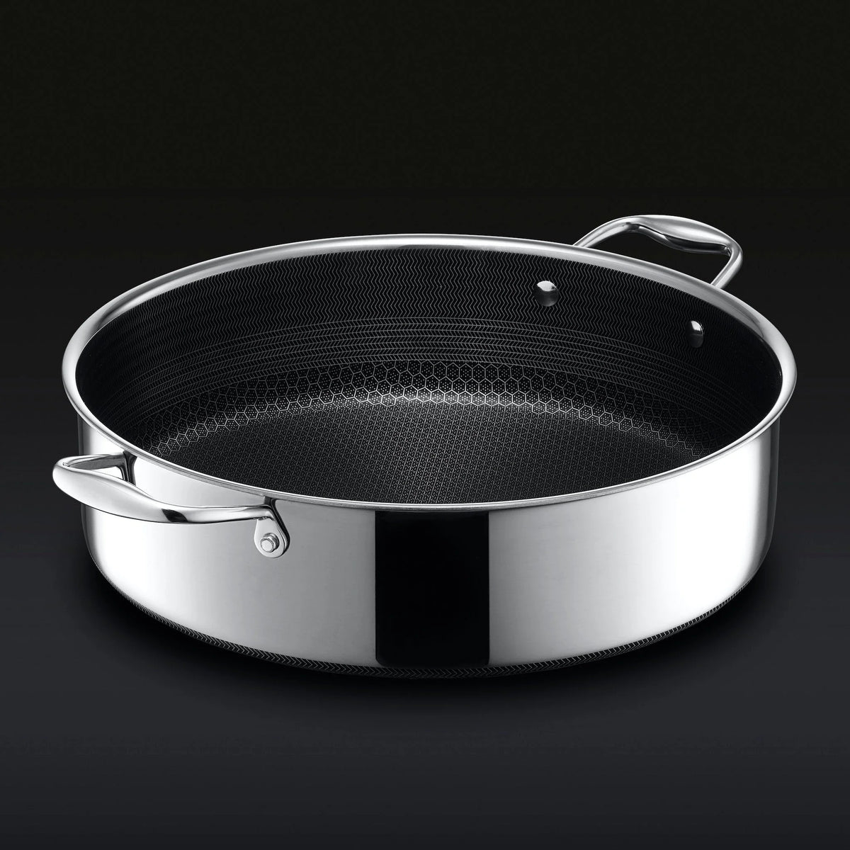 Hybrid Deep Saut Pan/Chicken Fryer with Lid, 7-Qt