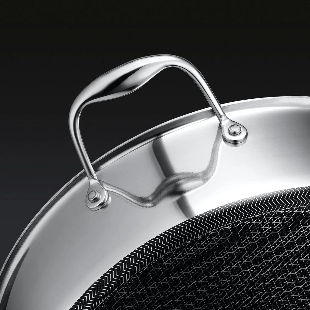 Hybrid Deep Saut Pan/Chicken Fryer with Lid, 7-Qt