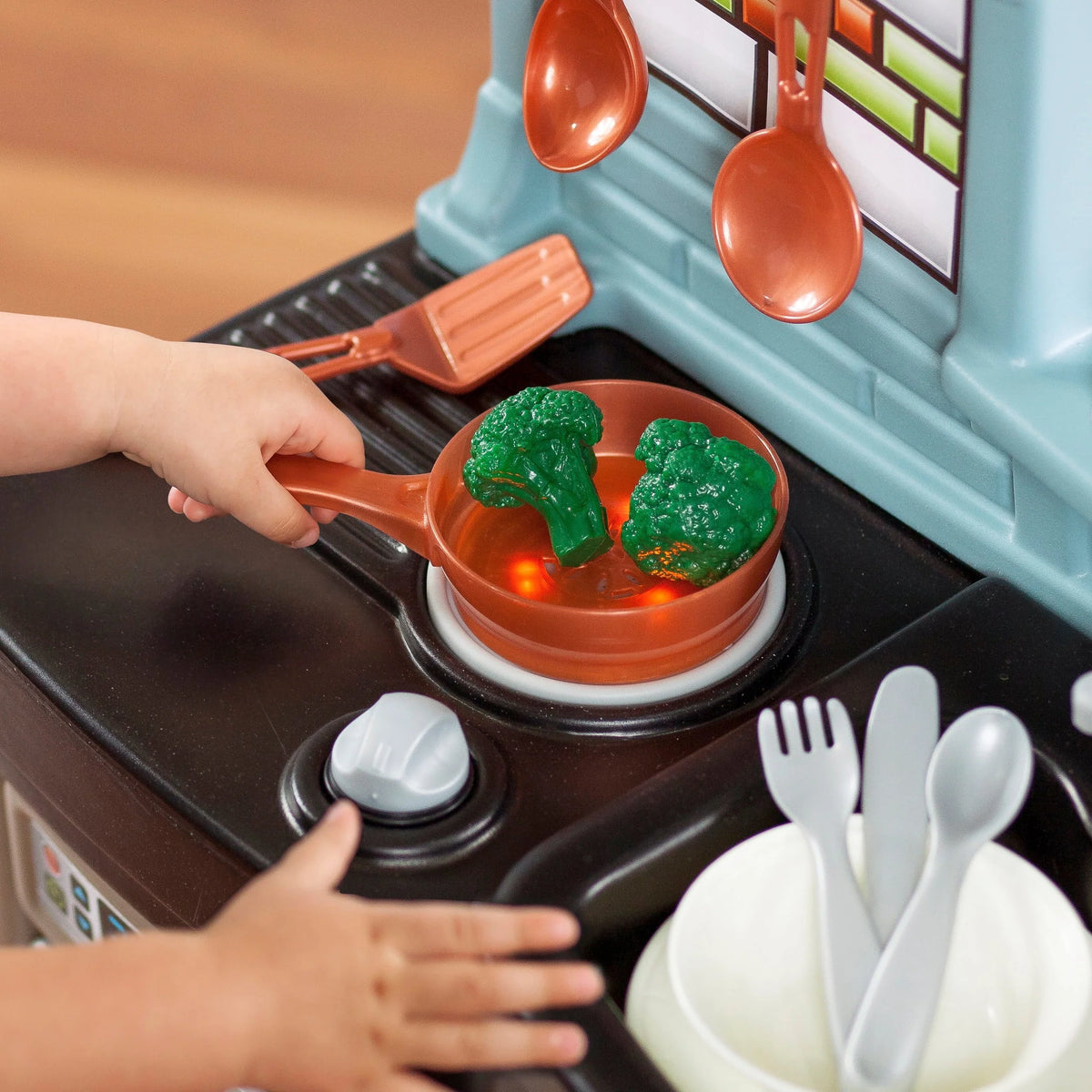 Pretend Play Kids Best Chef's Toy Cooking Kitchen Set with Accessories