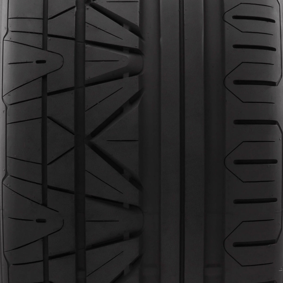 Nitto Invo UHP 255/35ZR20 97W XL Passenger Tire