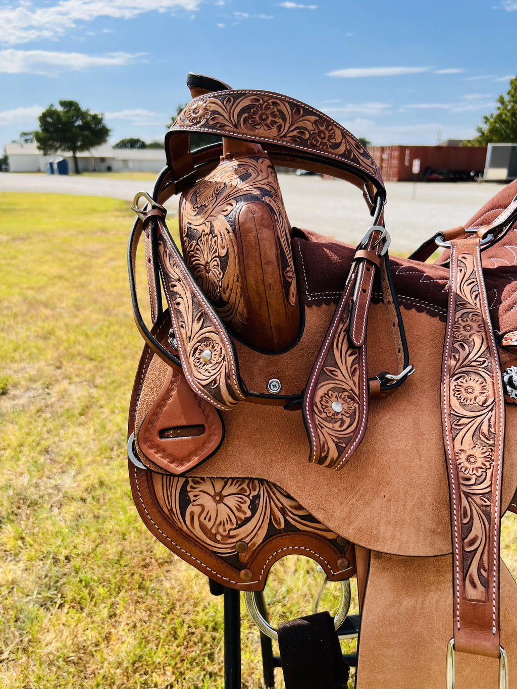 Resistance Adult Western Horse Barrel Saddle For Horse Riding | Floral Tooled With Silver Conchos | Genuine Leather 14" 15" 16" With Free Tack Set