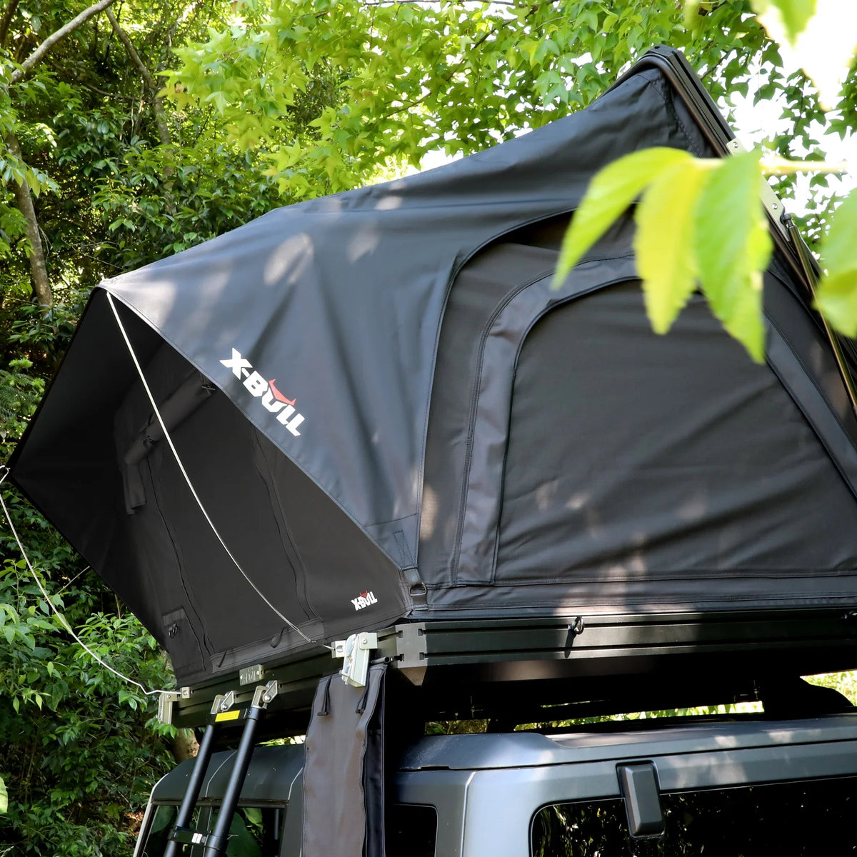 X-BULL Hard Shell Roof Top Tent with Ladder and Mattress