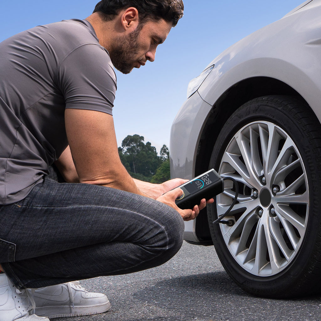 Fanttik S200 APEX Powerful Portable Air Pump and Tire Inflator with Power Bank