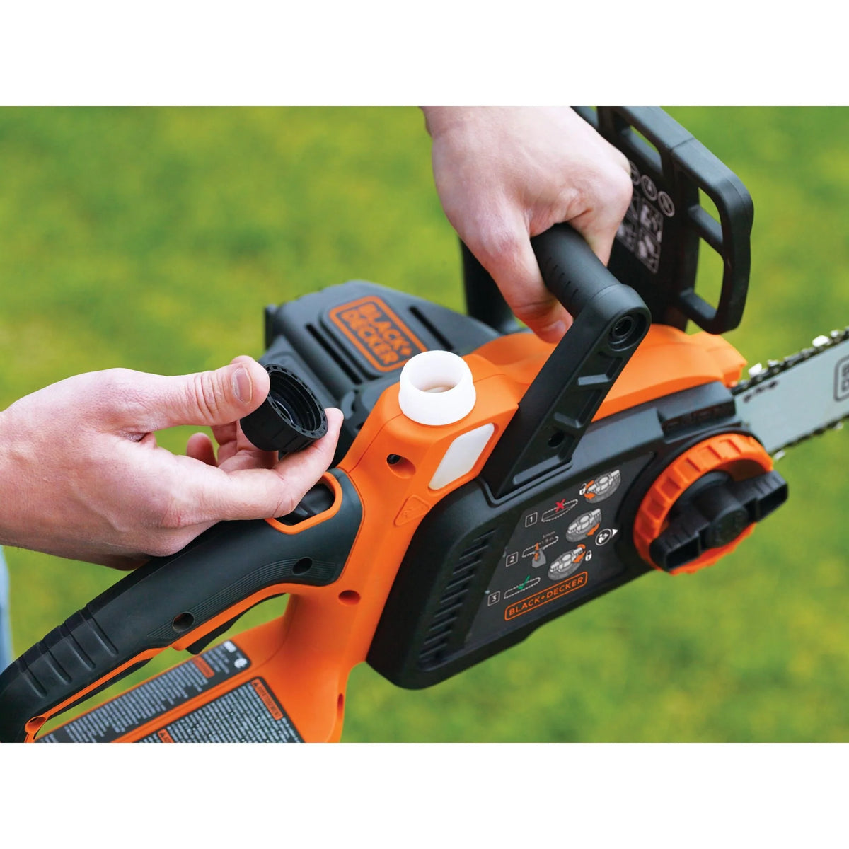 BLACK+DECKER LCS1020 20V MAX Lithium 10 in. Chainsaw