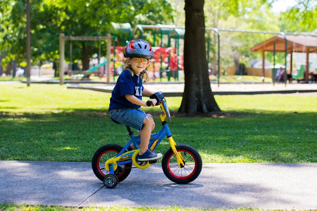 Dynacraft Hot Wheels 12-inch Boys Bike for Ages 3-5 Years