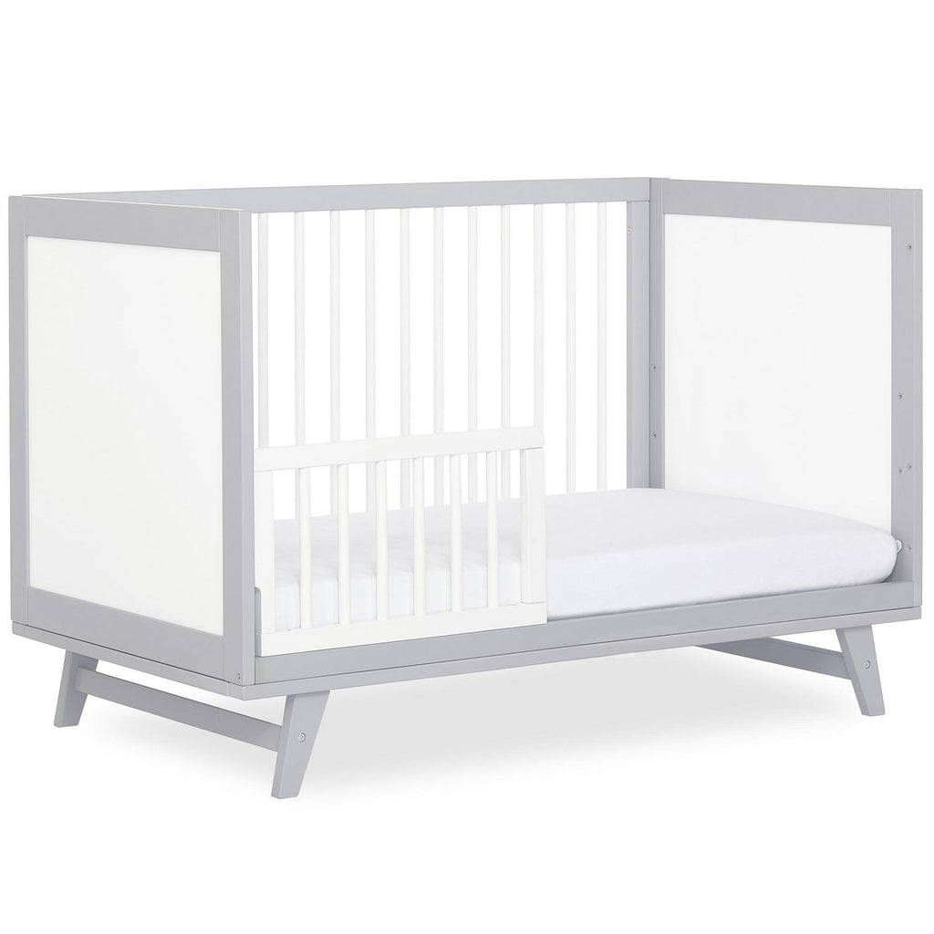 Dream On Me Carter 5-in-1 Full Size Convertible Crib. Grey and White