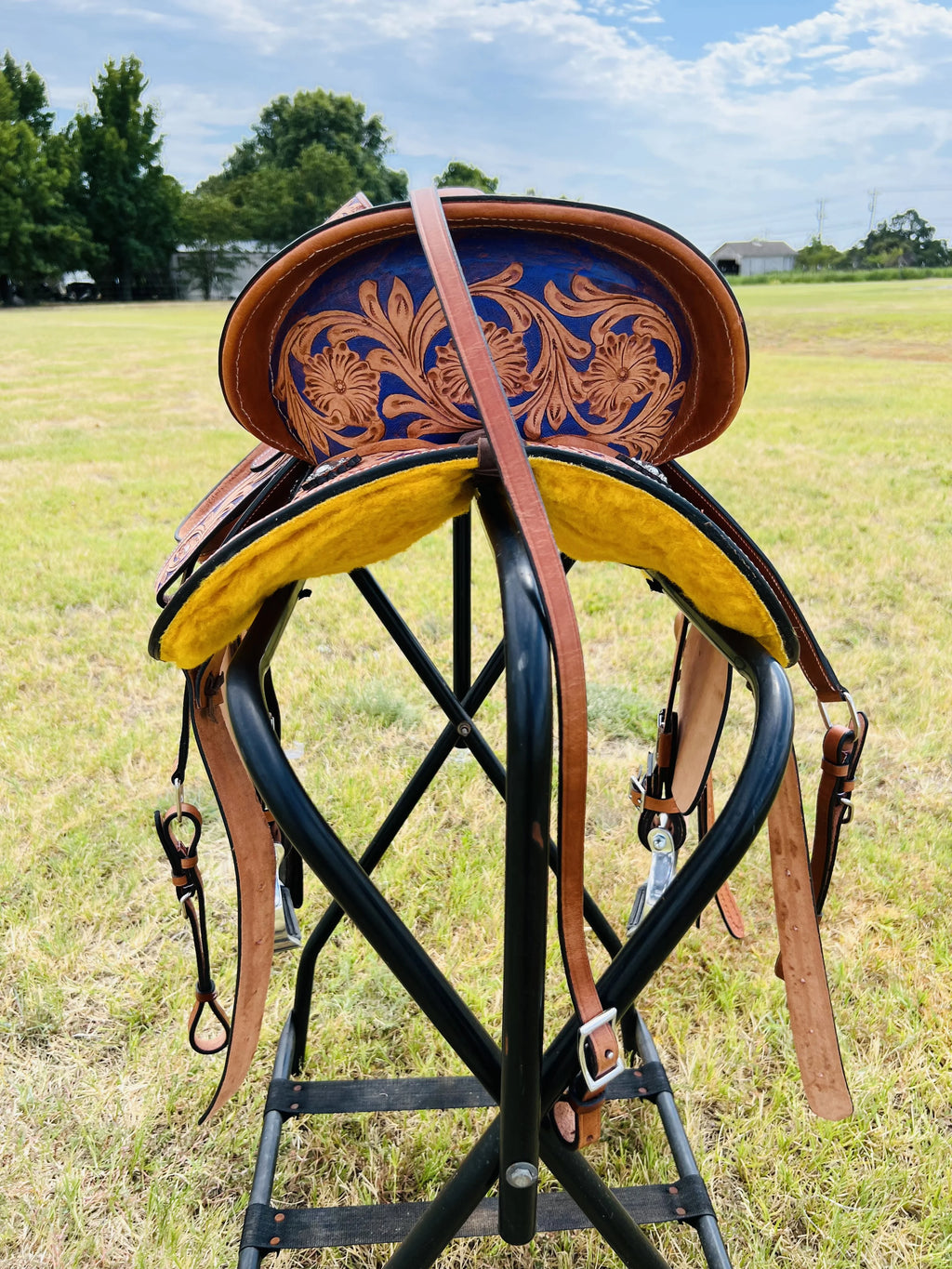 Resistance Adult Western Horse Barrel Saddle For Horse Riding | Floral Tooled With Silver Conchos | Genuine Leather 14" 15" 16" With Free Tack Set