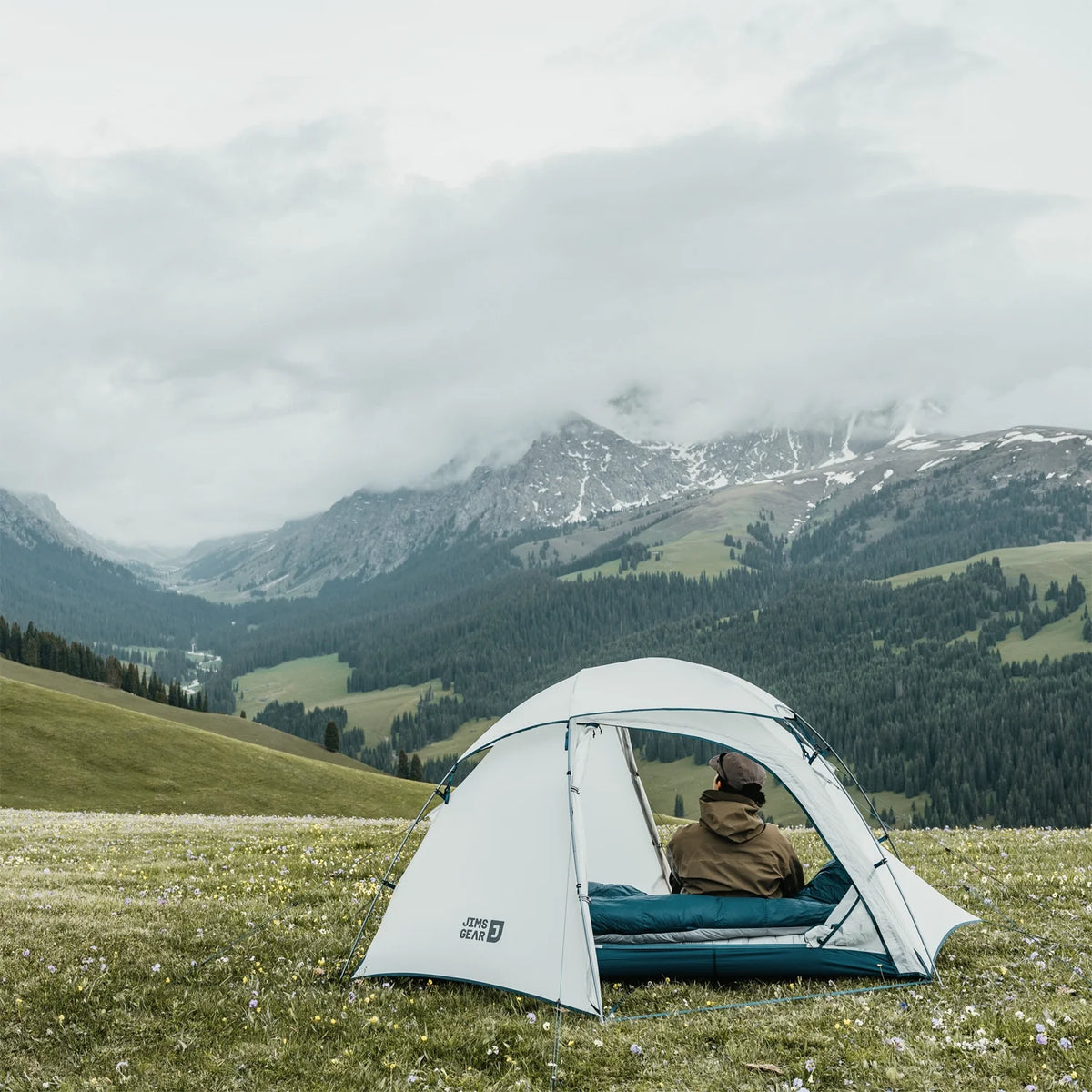 Naturehike, Hiking Tent, Large Space Outdoor Camping Tent, Lightweight Backpacking Tent with Vestibule, Waterproof Four Seasons Dome Tent, Stable Tri-Cross Support Structure, Strong Wind Resistance