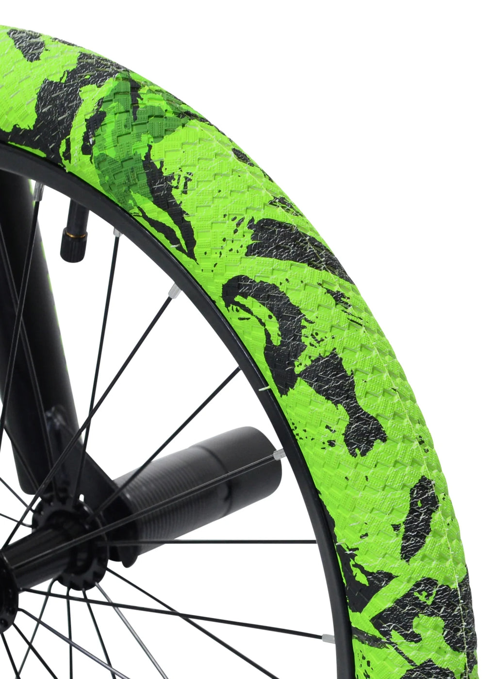 Bicycles 18" Madd Gear MG18 BMX Boy's Bike, Black and Green