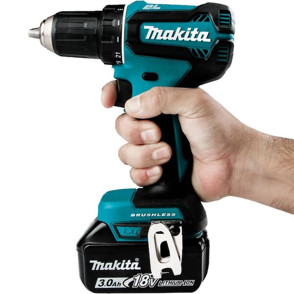 18V LXT Lithium-ion Brushless Cordless 2-Piece Combo Kit 3.0Ah Driver-Drill/ Impact Driver