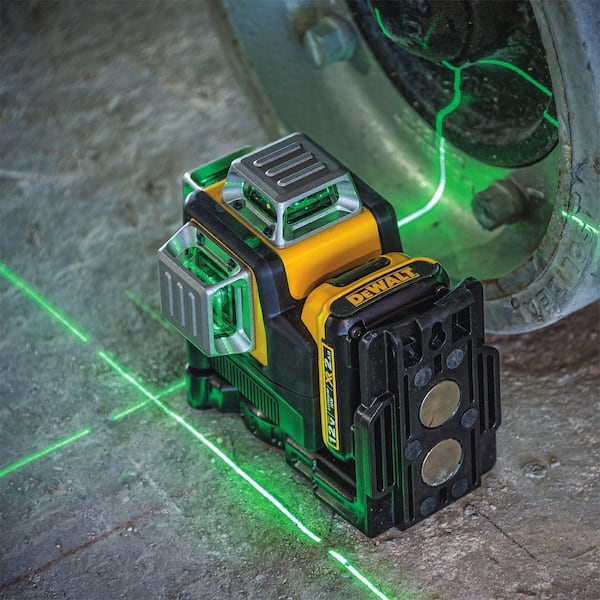 12V MAX Lithium-Ion 100 ft. Green Self-Leveling 3-Beam 360 Degree Laser Level with 2.0Ah Battery, Charger and Case
