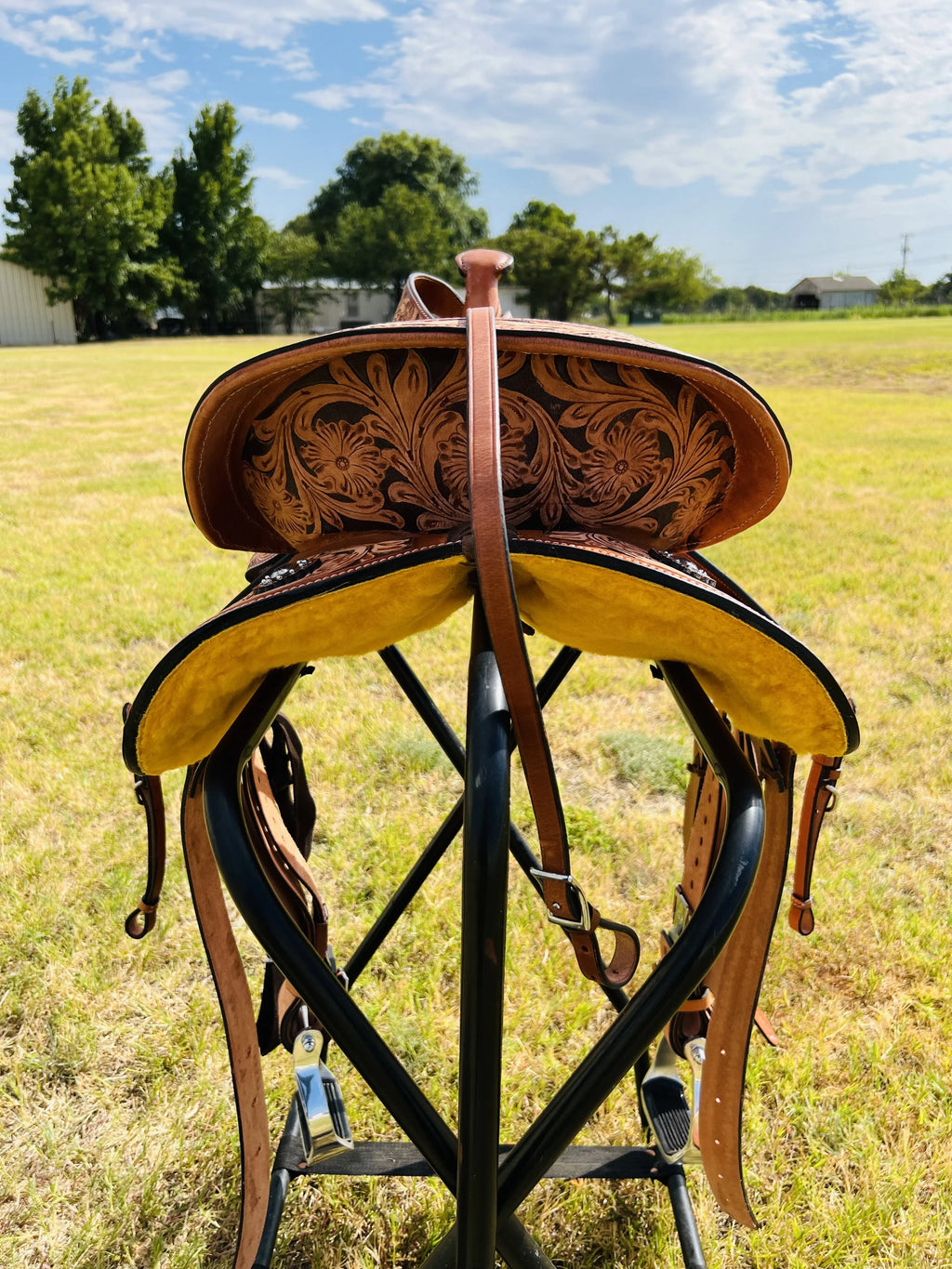 Resistance Adult Western Horse Barrel Saddle For Horse Riding | Floral Tooled With Silver Conchos | Genuine Leather 14" 15" 16" With Free Tack Set