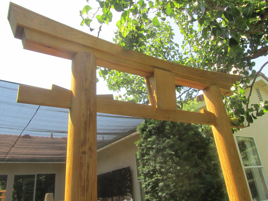 SamsGazebos Japanese Torii Gate Wooden Arbor, 106 Inch, Brown