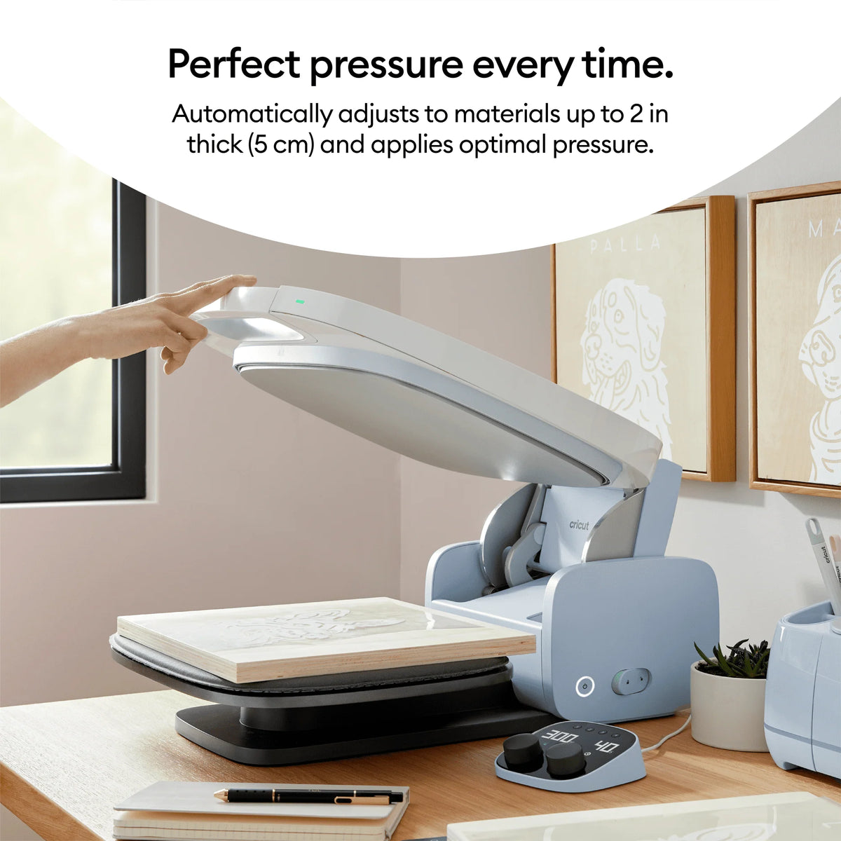 Cricut Autopress- Professional Heat Press