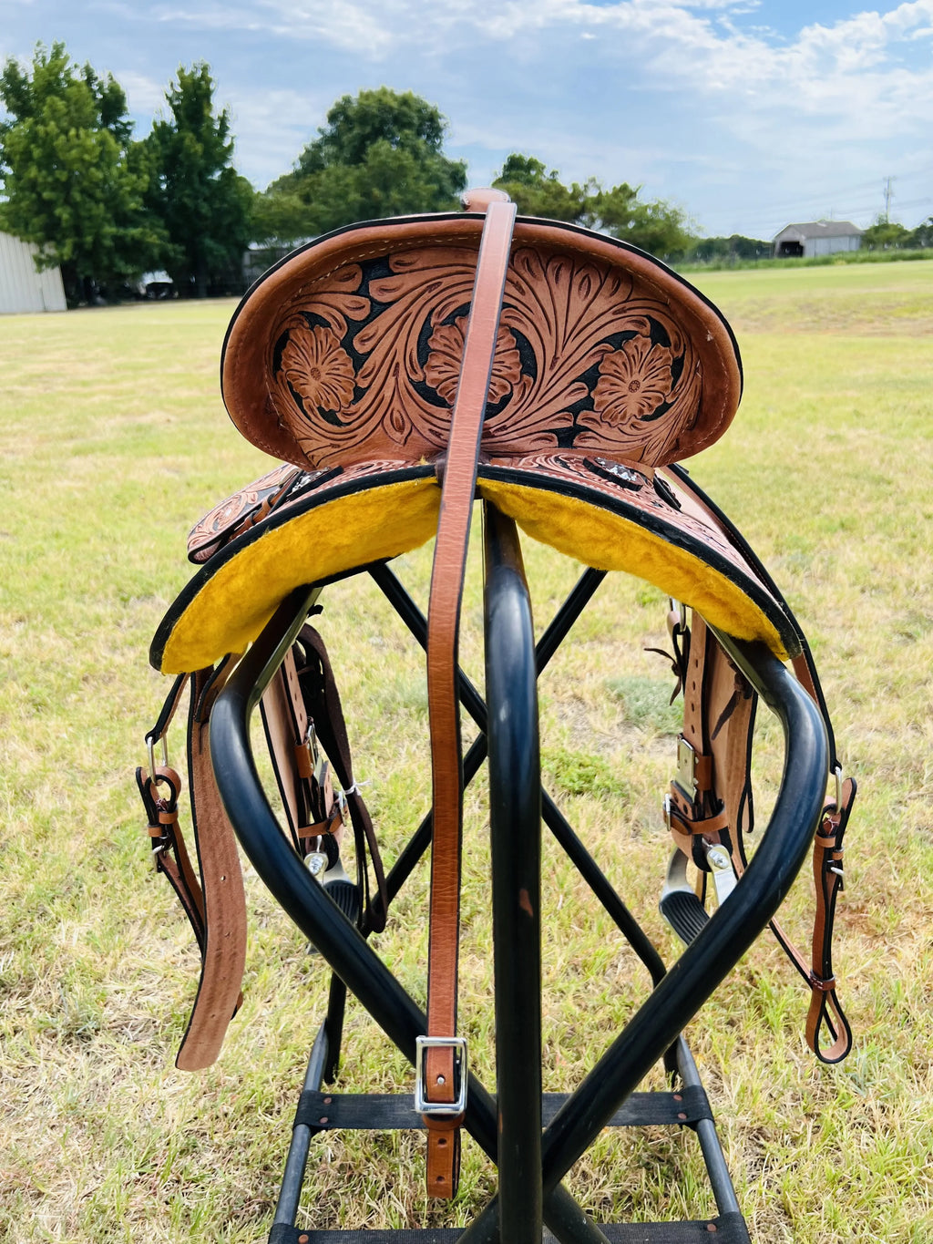 Resistance Adult Western Horse Barrel Saddle For Horse Riding | Floral Tooled With Silver Conchos | Genuine Leather 14" 15" 16" With Free Tack Set