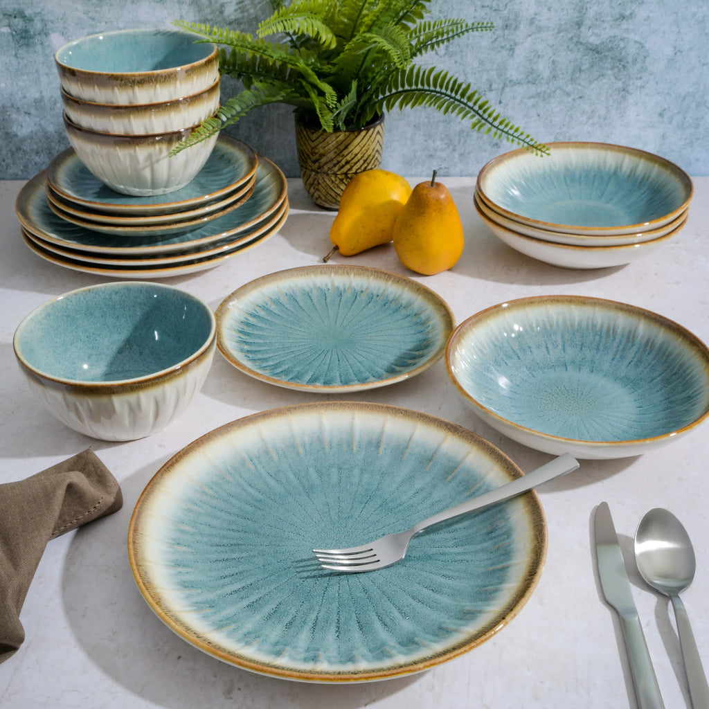 Gibson Elite Mayfair Bay 16 Piece Double Bowl Embossed Reactive Dinnerware Blue