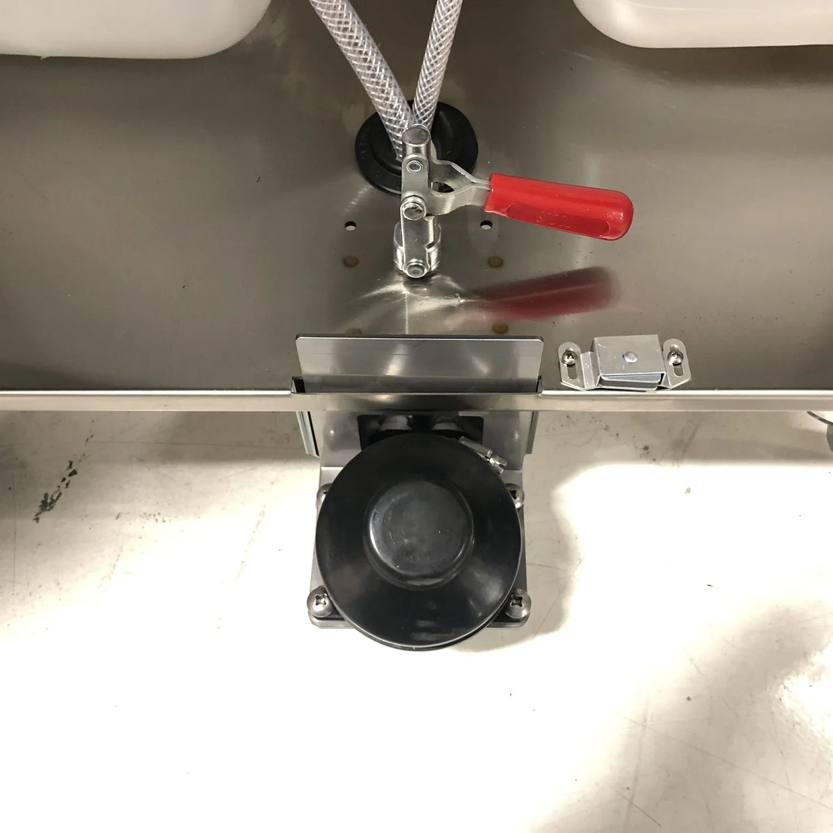 Paragon  Econo Portable Sink (retractable)