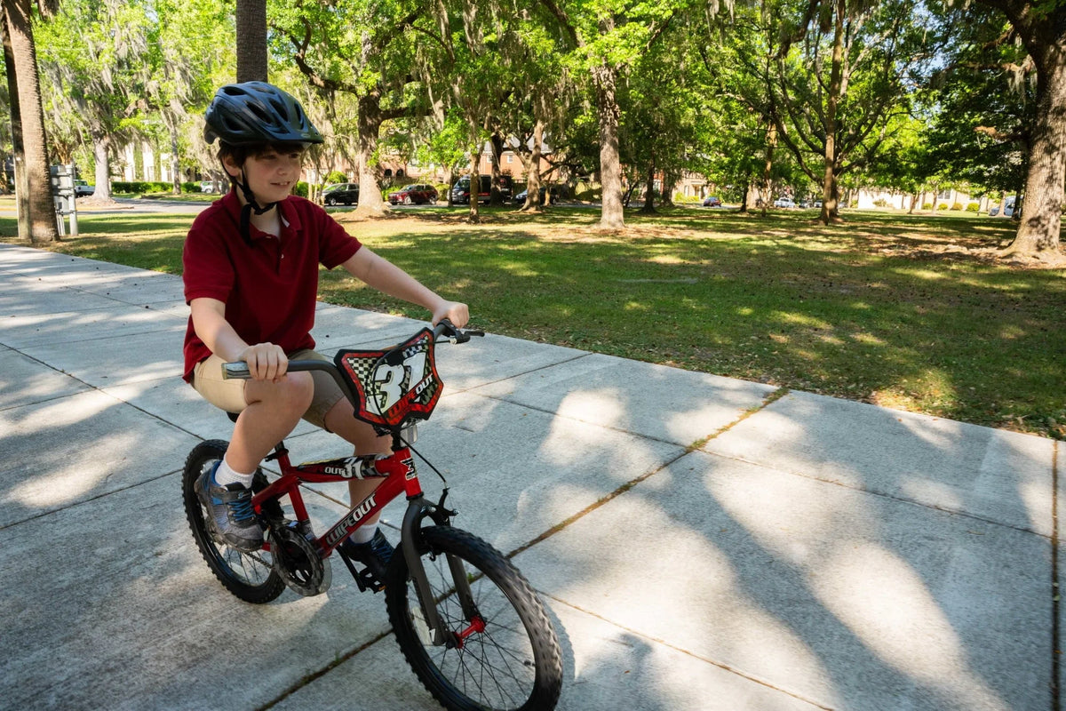 Dynacraft Wipeout 20-inch Boys Bike for Ages 6-10 Years
