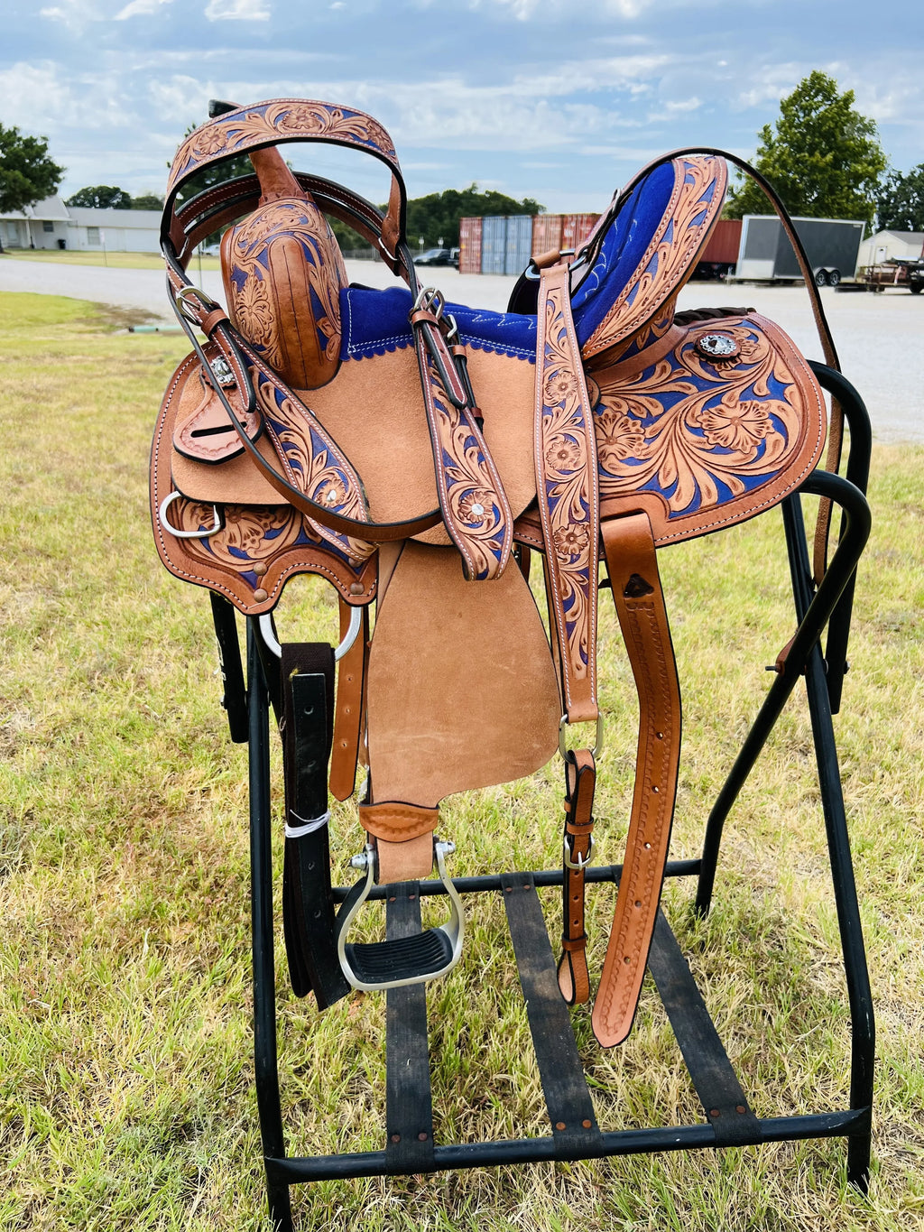Resistance Adult Western Horse Barrel Saddle For Horse Riding | Floral Tooled With Silver Conchos | Genuine Leather 14" 15" 16" With Free Tack Set