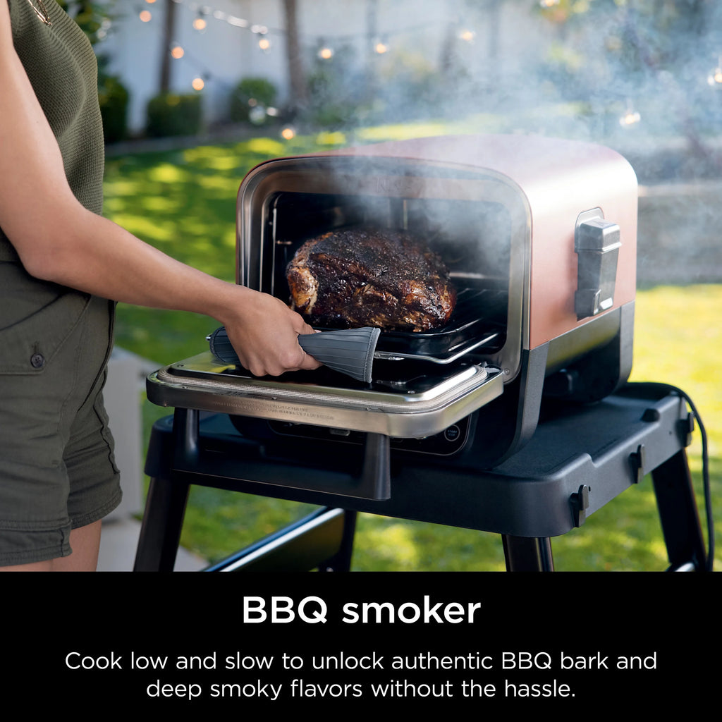 Ninja Woodfire? Pizza Oven, 8-in-1 outdoor oven, 5 Pizza Settings, Ninja Woodfire? Technology, up to 700F heat, BBQ smoker, electric