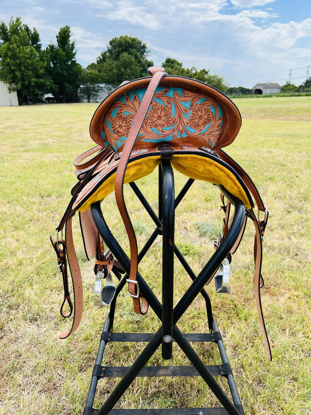 Resistance Adult Western Horse Barrel Saddle For Horse Riding | Floral Tooled With Silver Conchos | Genuine Leather 14" 15" 16" With Free Tack Set
