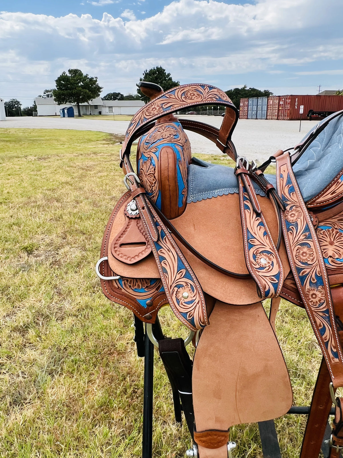 Resistance Adult Western Horse Barrel Saddle For Horse Riding | Floral Tooled With Silver Conchos | Genuine Leather 14" 15" 16" With Free Tack Set