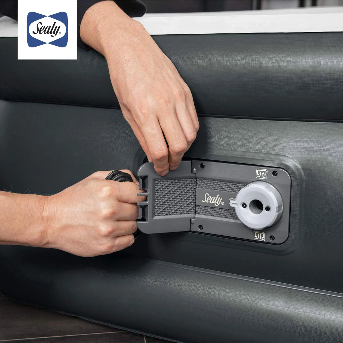 Open Box Sealy Tritech 20" Inflatable Mattress Twin Airbed w/ Built-In Pump