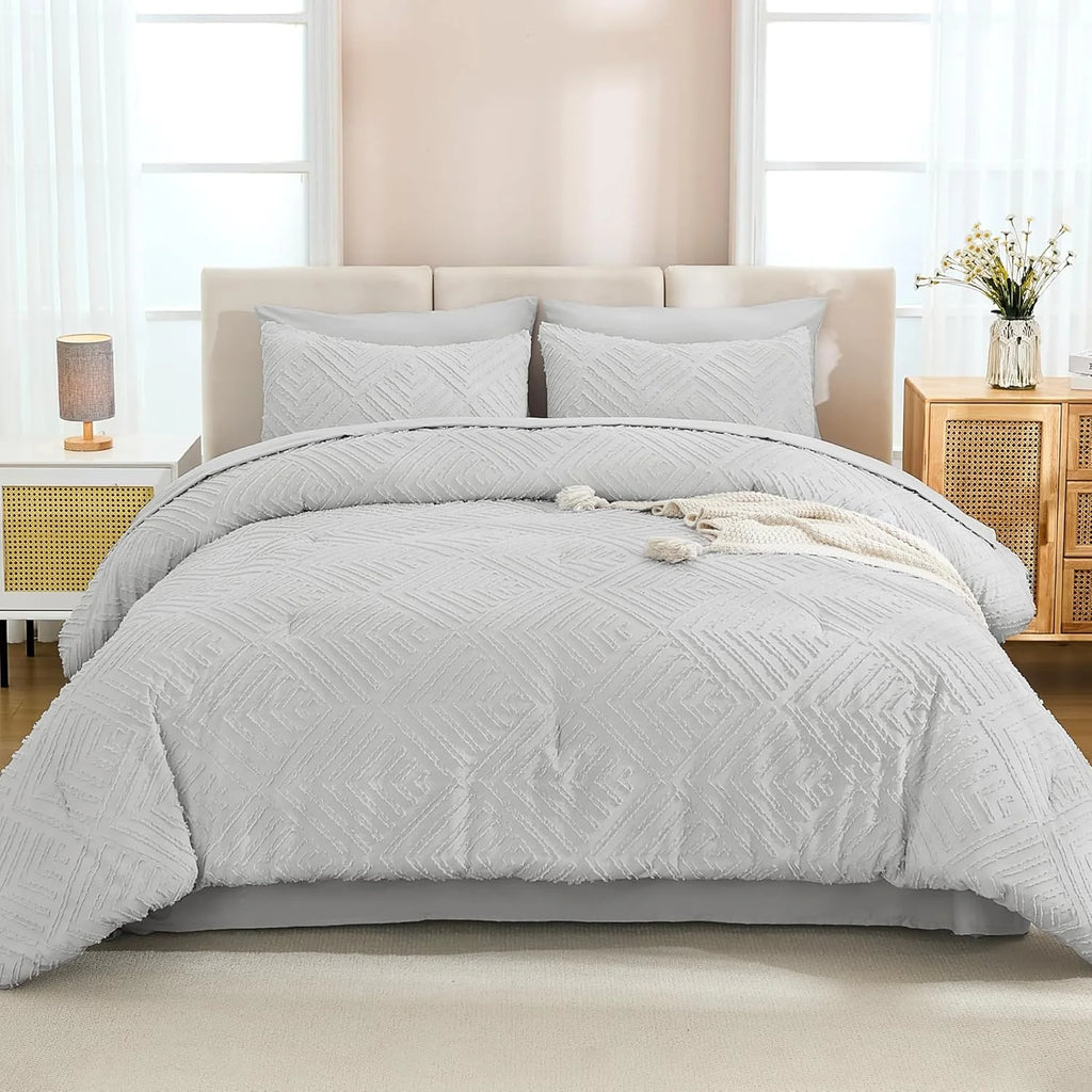 Queen Comforter Set 7 Piece Dark Emerald Green - Bed in a Bag Queen Boho Lightweight Fluffy Tufted Bedding Sets with Comforter, Sheets, Pillowcases & Shams