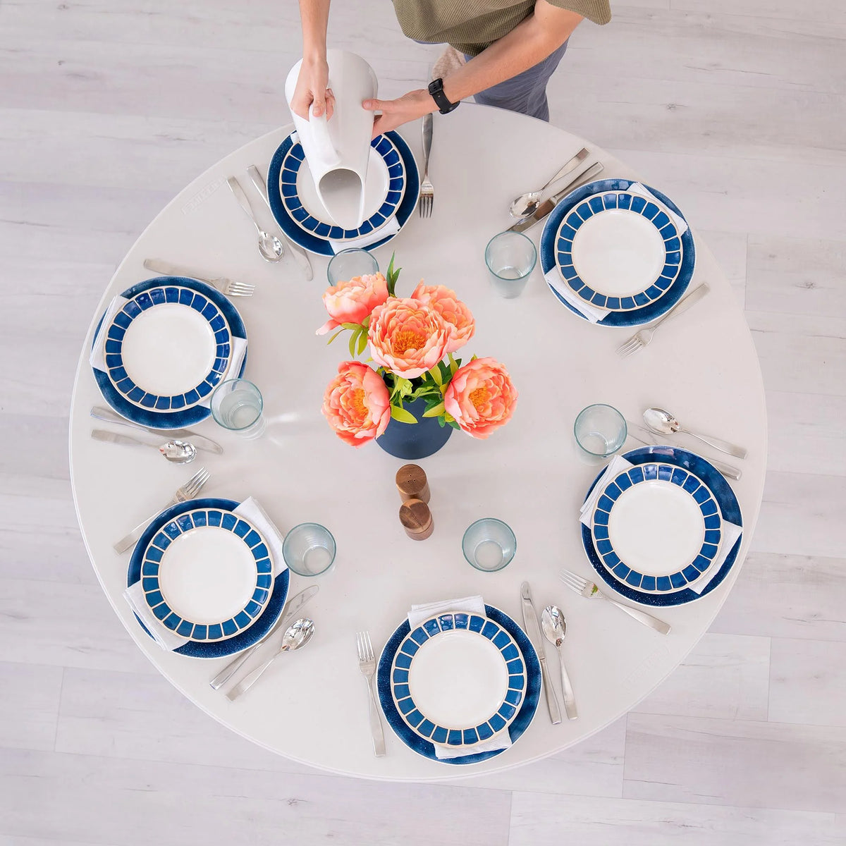 Lifetime 48 inch Round Folding Table, Indoor/Outdoor, Light Commercial Grade, Almond (80874)