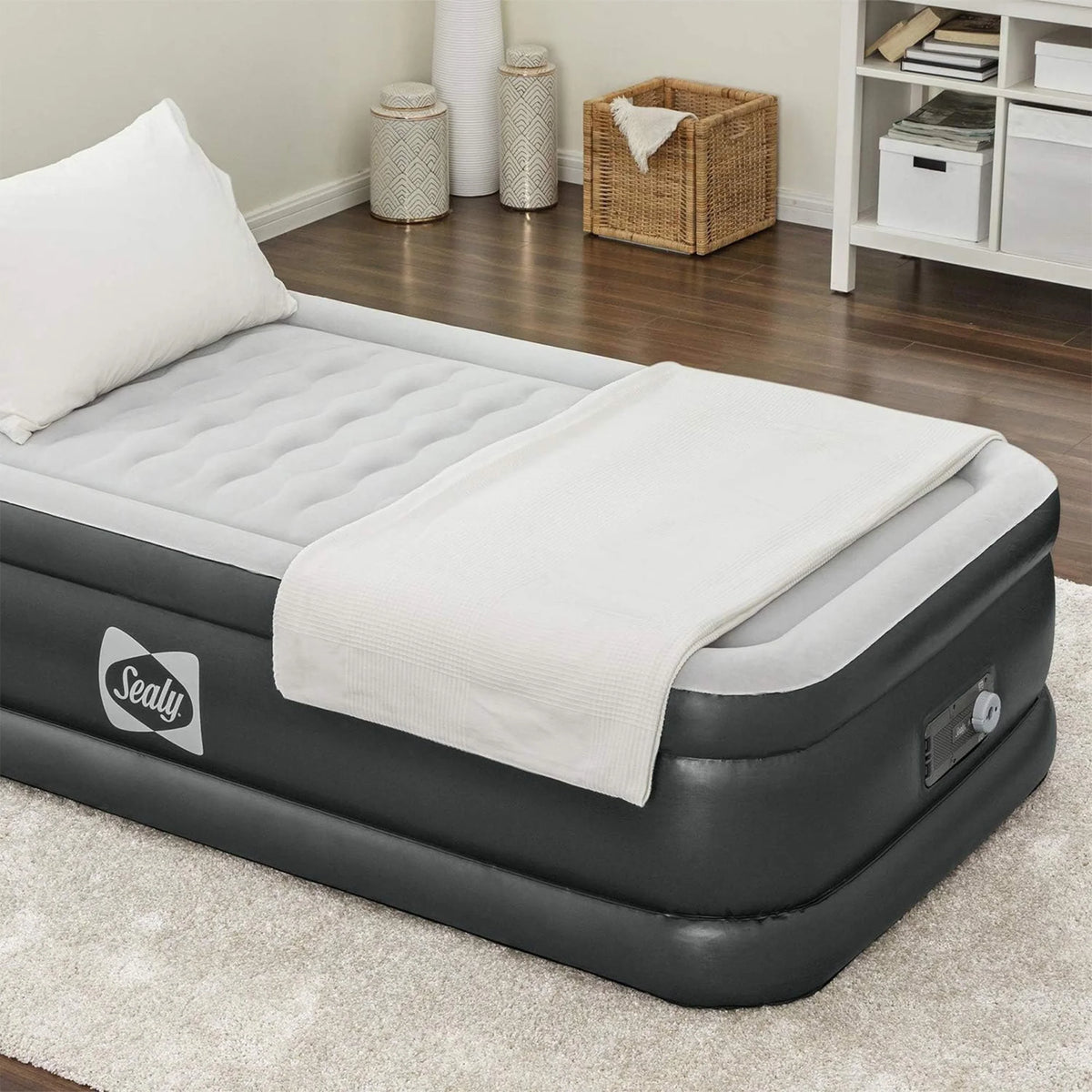 Open Box Sealy Tritech 20" Inflatable Mattress Twin Airbed w/ Built-In Pump