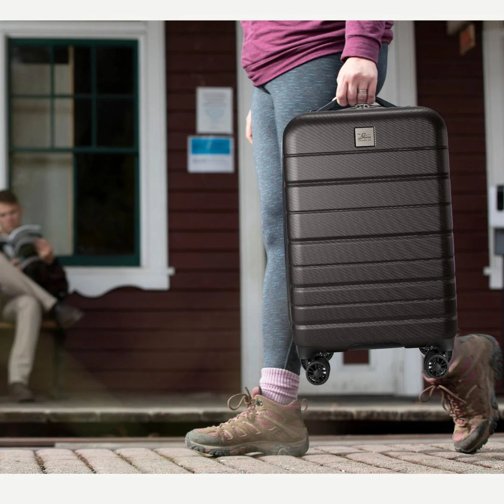 Skyway Luggage Epic 2.0 24" Hardside 8-Wheel Medium Check-In Spinner
